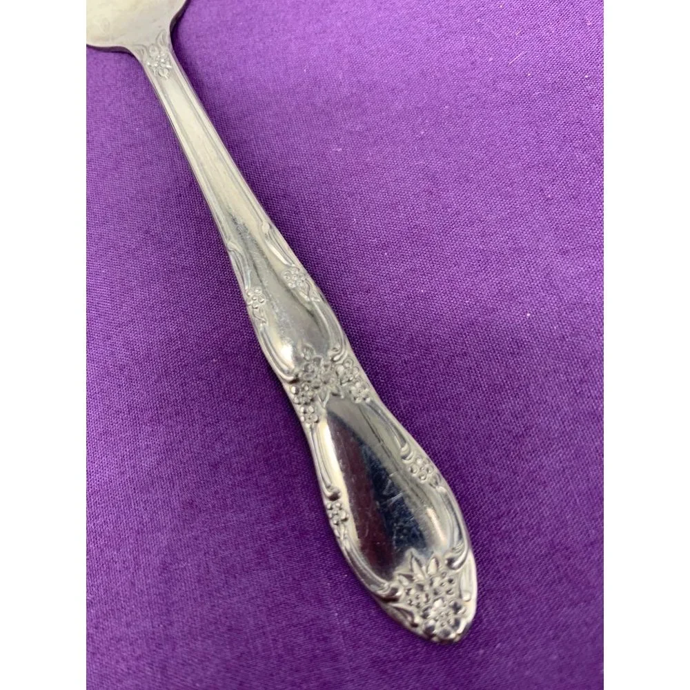 Oneida Fenway Stainless Flatware (4) 6.5